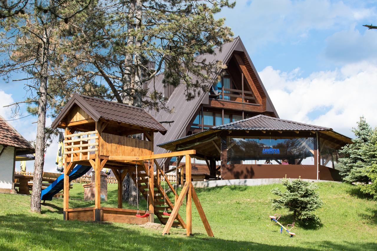 Hotel Babino Brdo Derventa 외부 사진